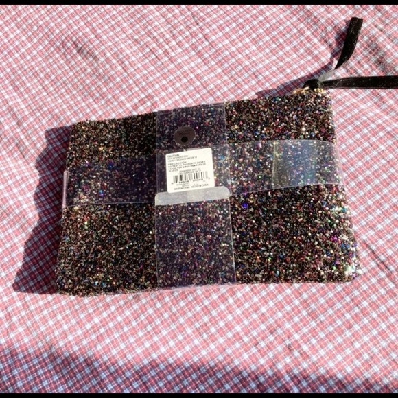 Cosmetic Paillette Zippered Makeup Bag with Earrings Sparkle Shine Purple Bling - Picture 5 of 12